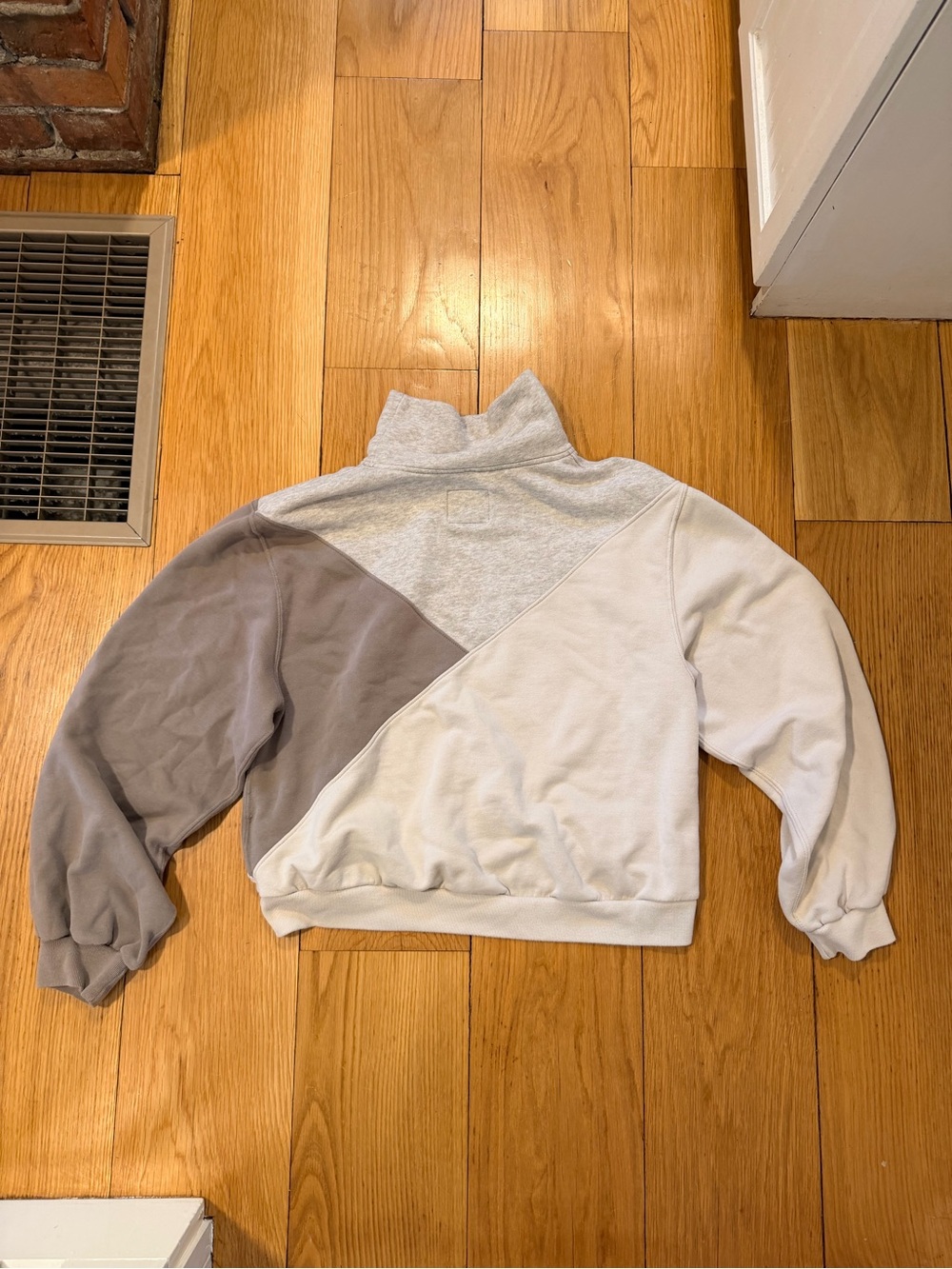 Abercrombie Soft AF Colorblock Mock Neck Women's Sweatshirt Medium